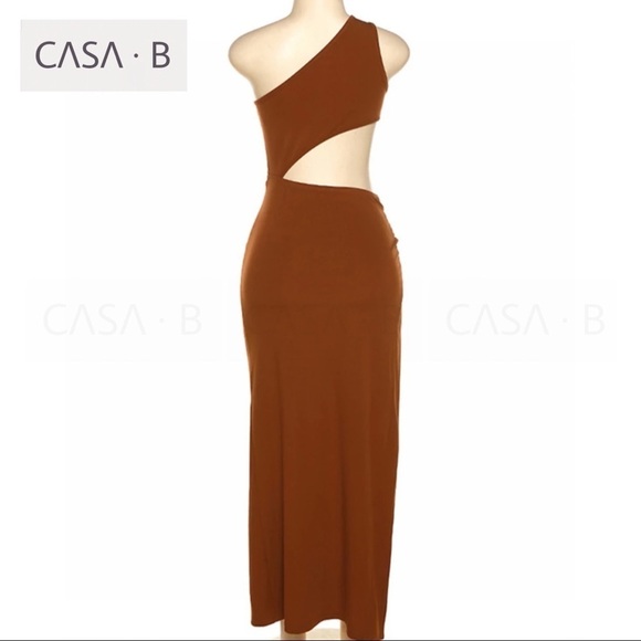 CASA B| Skylar Side Cut-Out High Slit Maxi Dress - Picture 8 of 14